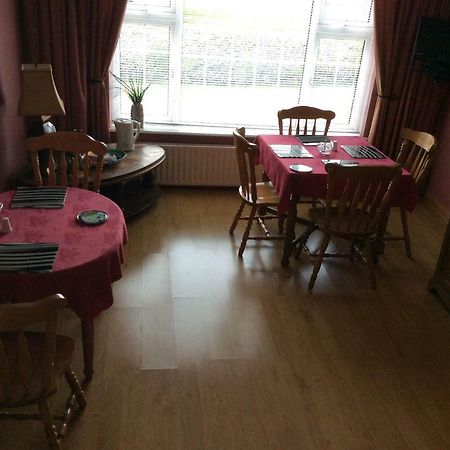 Riverside House Bed & Breakfast Roscommon Exterior photo