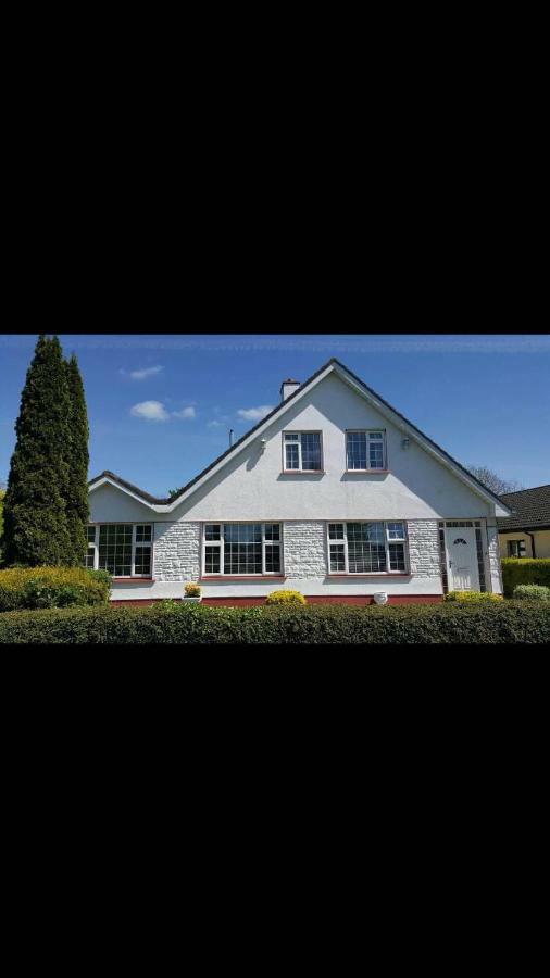 Riverside House Bed & Breakfast Roscommon Exterior photo